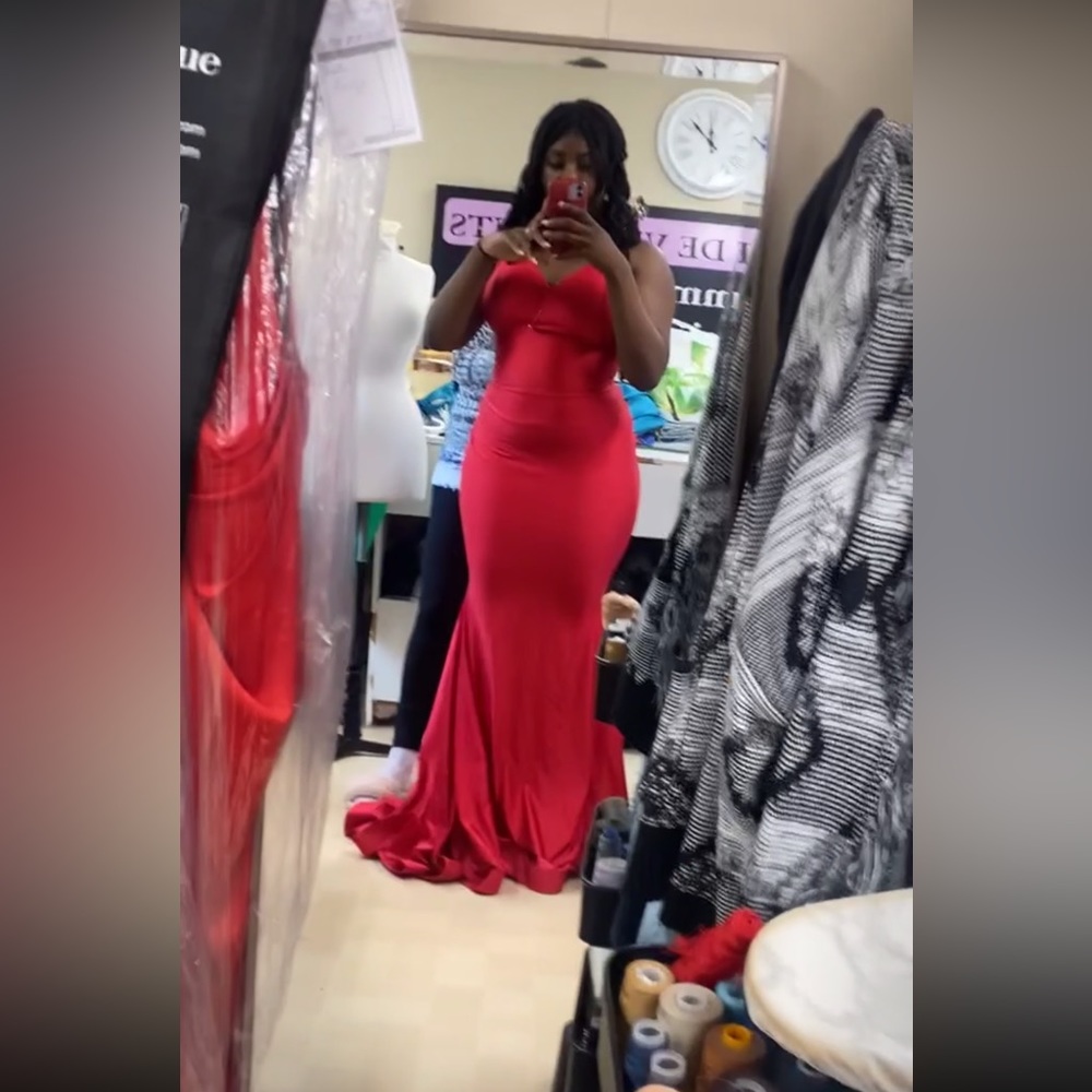 RED BACKLESS LONG PROM DRESS FOR SALE! - Picture 2 of 9